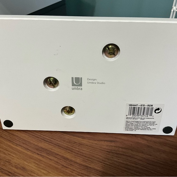 Bundle of 2 Jewelry Organizers Faux Wood and White and Silver Metal - Picture 12 of 14